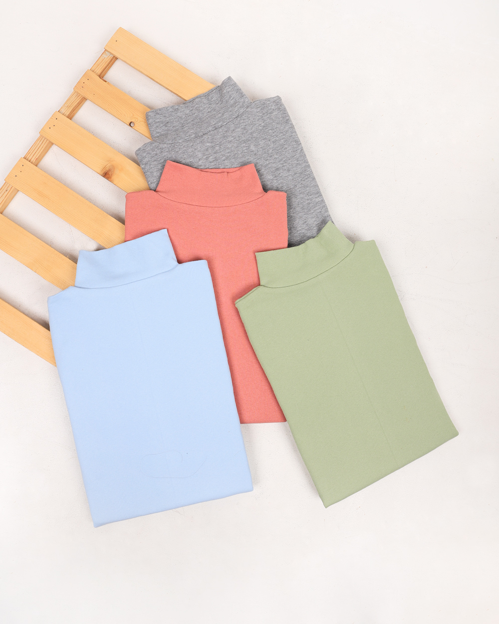 20241022154504__MG_0150 کراپ زنانه آستین بلند فینگر دار